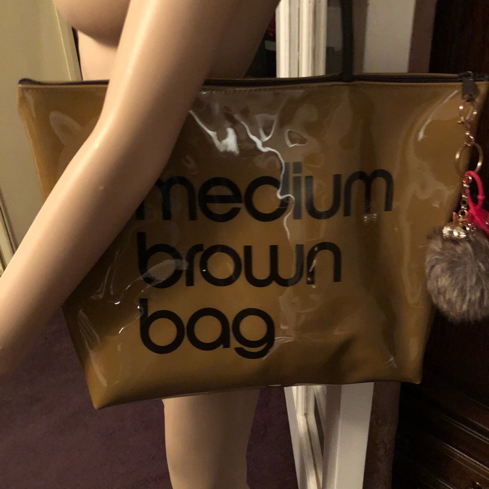 Medium brown shoulder bag